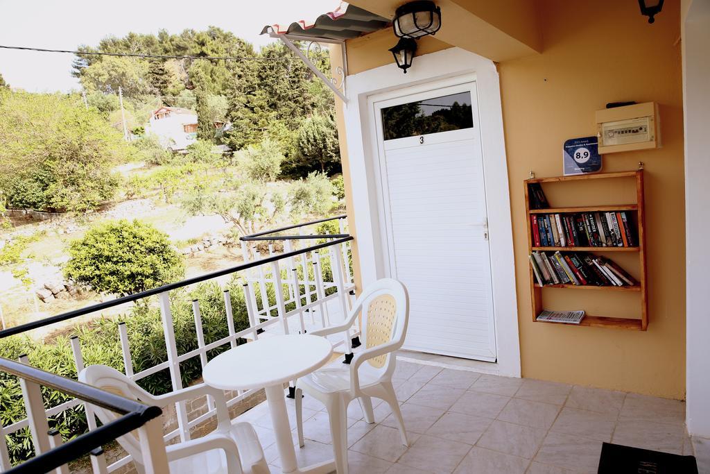 Kappatos Studios & Apartments Lassi  Dış mekan fotoğraf